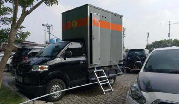 Mobil Toilet Di Pulau Garam Madura